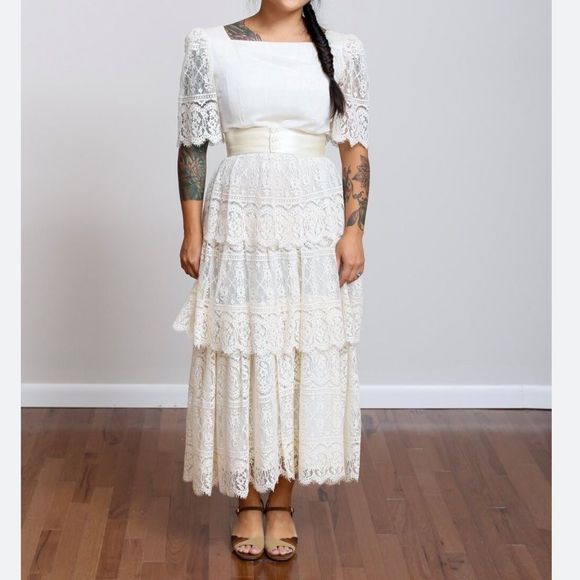 Vintage Dresses & Skirts - Vintage 1970 Lace Spanish Layed Wedding Dress Bonwit Teller Nuit